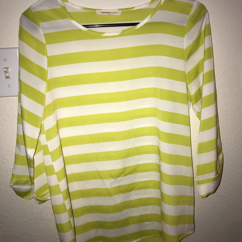 Small Lime and white lightweight blouse!